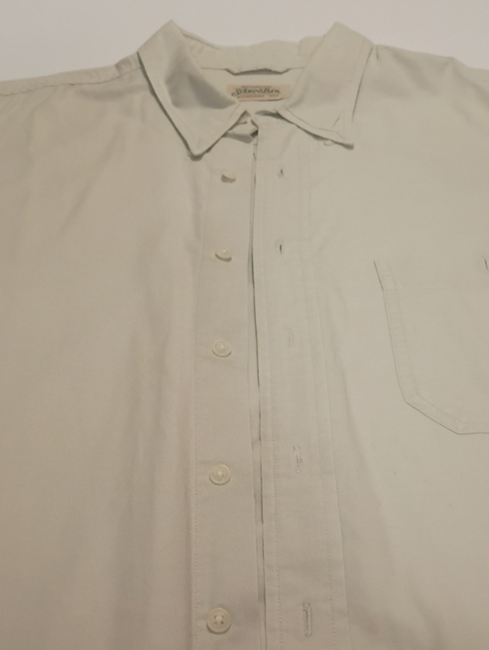 St. John's Bay Men's Light Khaki Cream Button-Up Shirt Short Sleeves Preppy
